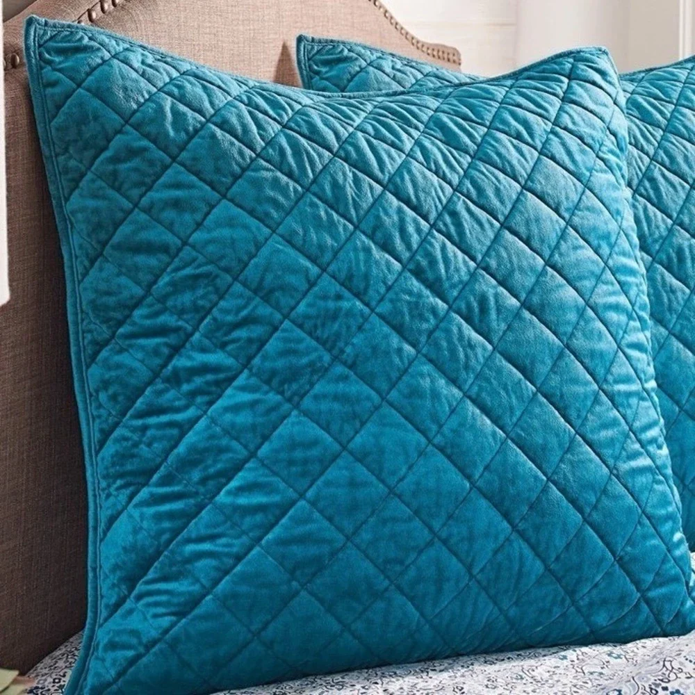Better Homes & Gardens Quilted Velvet Euro Sham Corsair Teal Blue 26x26 BH18-003